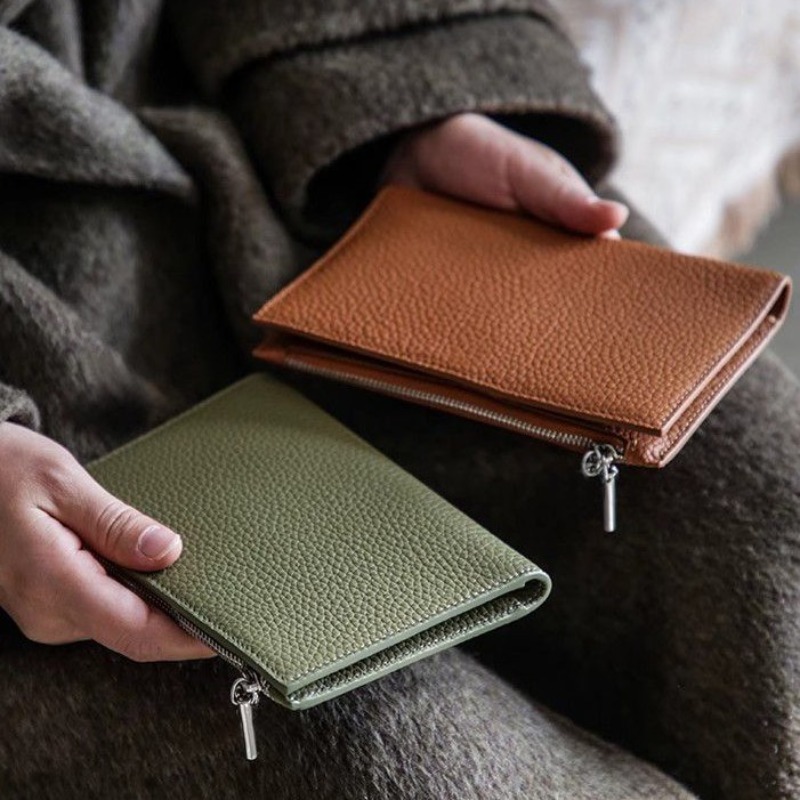 Leather Passport Cover - Dompet Paspor Kulit Anti Air, Tempat