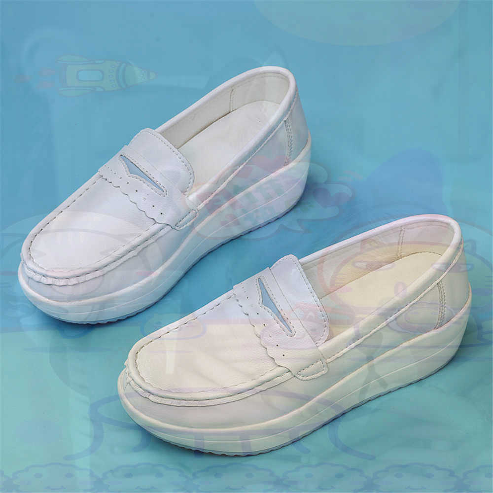 Plataform Sepatu Kets Merah Mu - Luxury Lifestyle Lounge ulasan dan harga